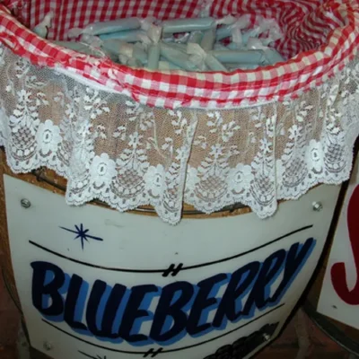 Blueberry Taffy