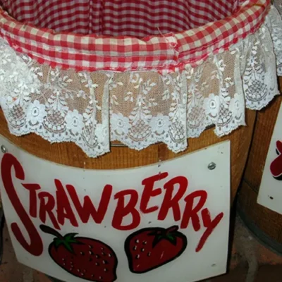 Strawberry Taffy