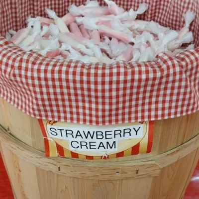 Strawberry Cream Taffy