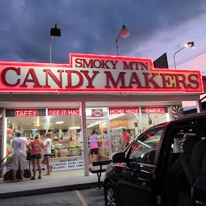 Smoky Mountain Candy Makers place picture